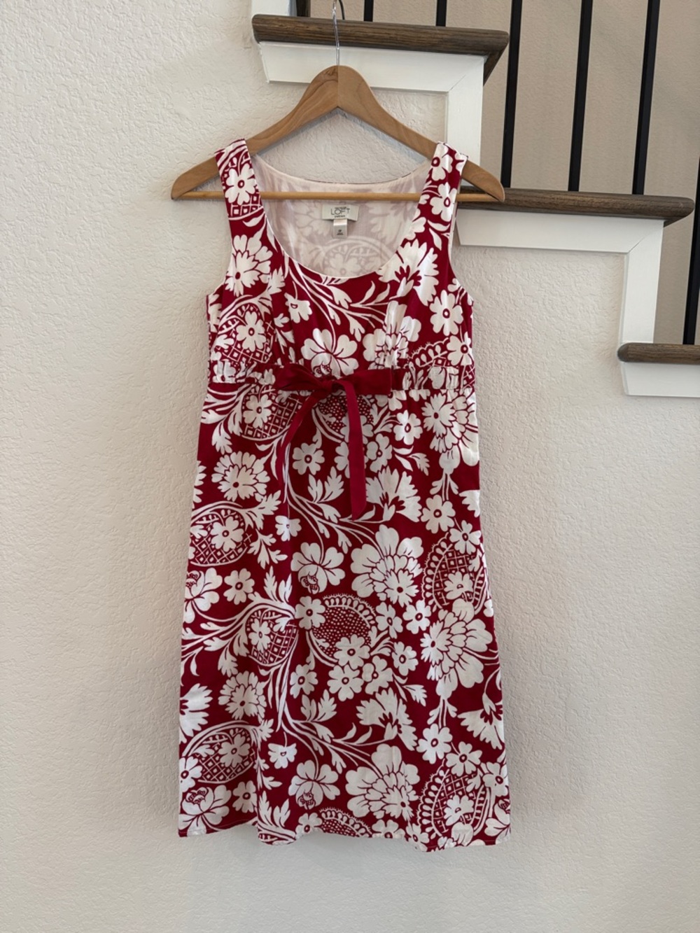 LOFT Red and White Floral Tie-Waist Dress with Scoop Neck